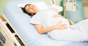 أعراض ألآم المخاض والولادة المبكرة