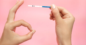 الفرق بين اختبار الحمل المنزلي واختبار الدم