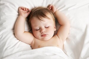 متى ينتظم نوم الطفل وكيفية تنظيمه